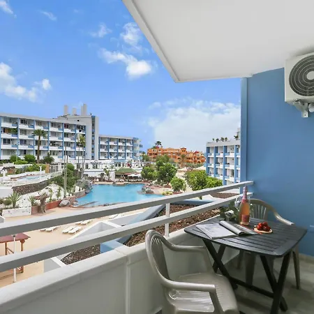 Holidays Studio, Pool, Air Con, Terrace
